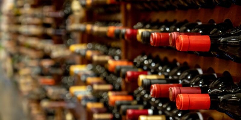Secretos de la Guarda de Vinos: Todo lo que Necesitas Saber